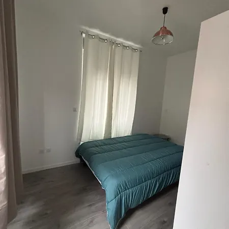 Appartement T2 Dans Batisse De Charme Tarbes
